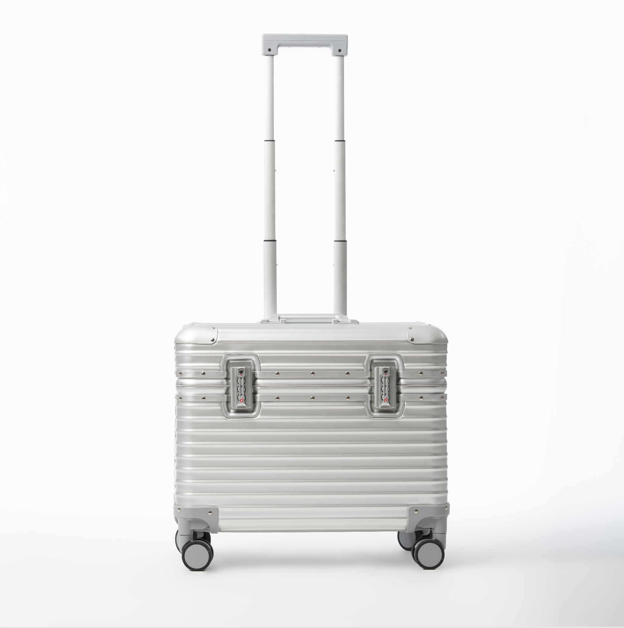 ALUMINIUM SUITCASE SHIPPING 17TH FEBRUARY
