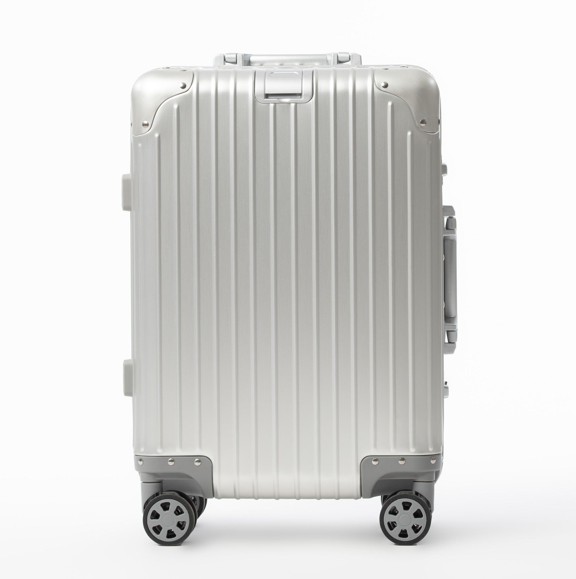 ALUMINIUM SUITCASE SHIPPING 17TH FEBRUARY